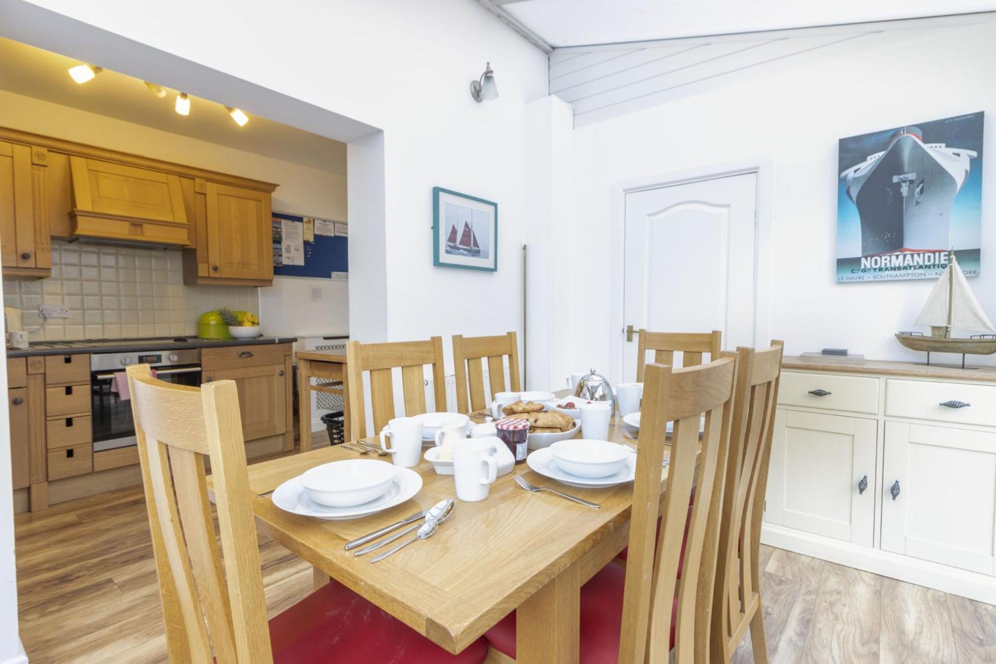 Apters Hill House * Brixham